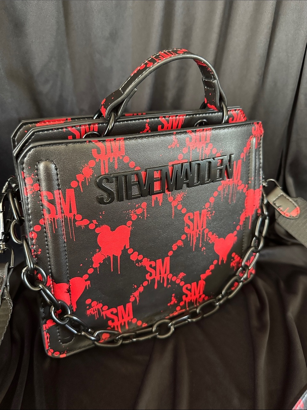 Steve Madden Halloween dripping heart purse 🖤❤️🖤❤️🩸🩸🩸 - Picture 2 of 4